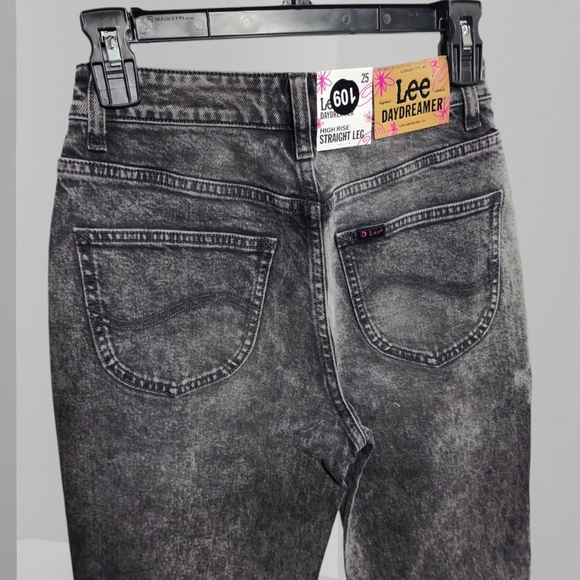 New Daydreamer x Lee 90s Inspired Straight Leg Washed Denim - Picture 10 of 11